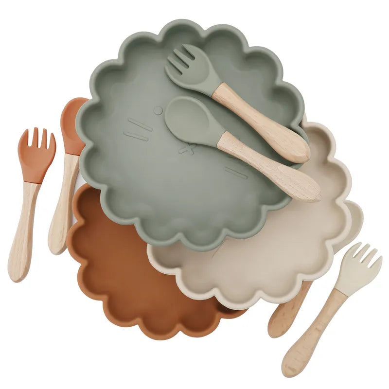 Scalloped Baby Feeding Set