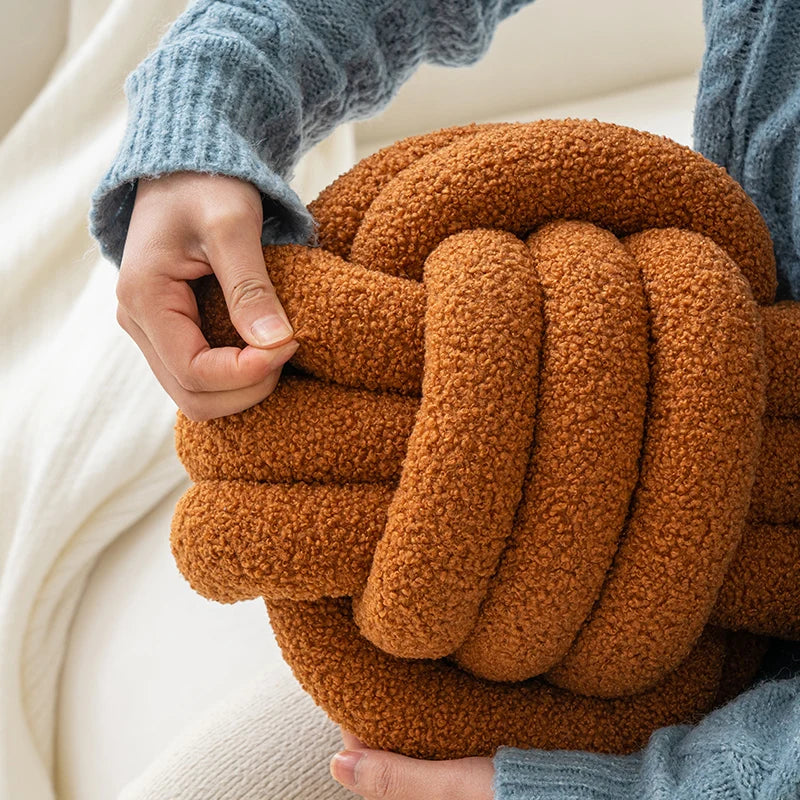 Fun Knot Pillow