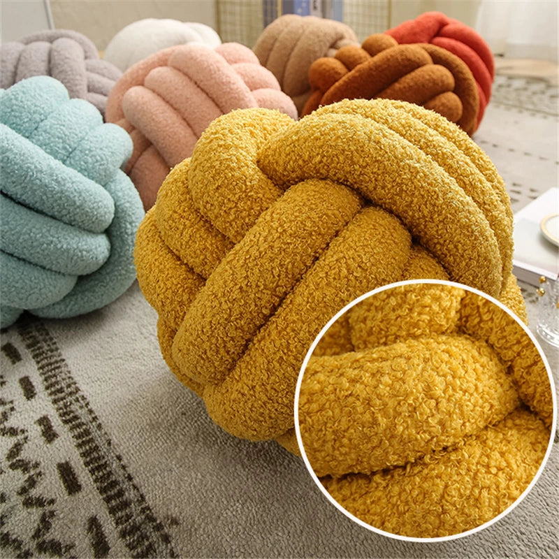 Fun Knot Pillow