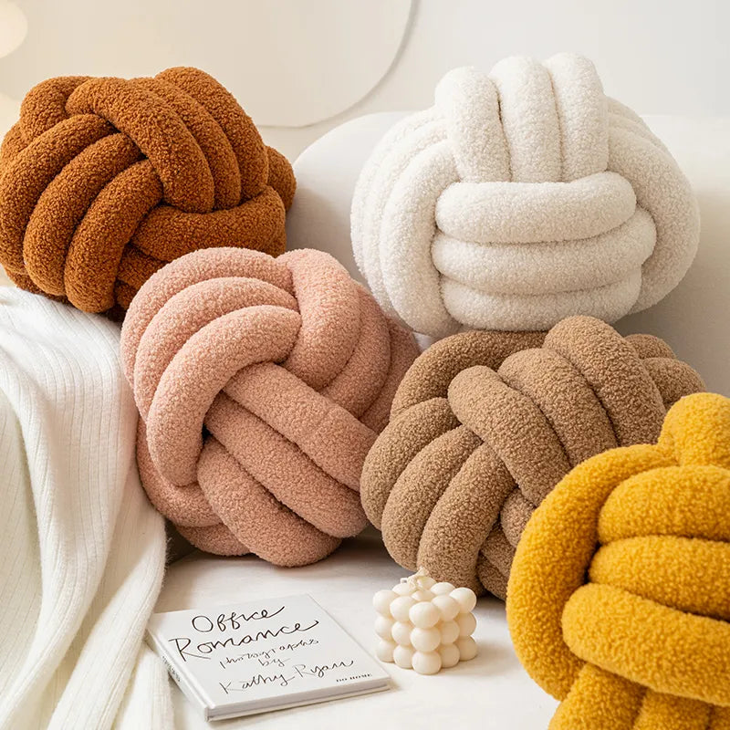 Fun Knot Pillow