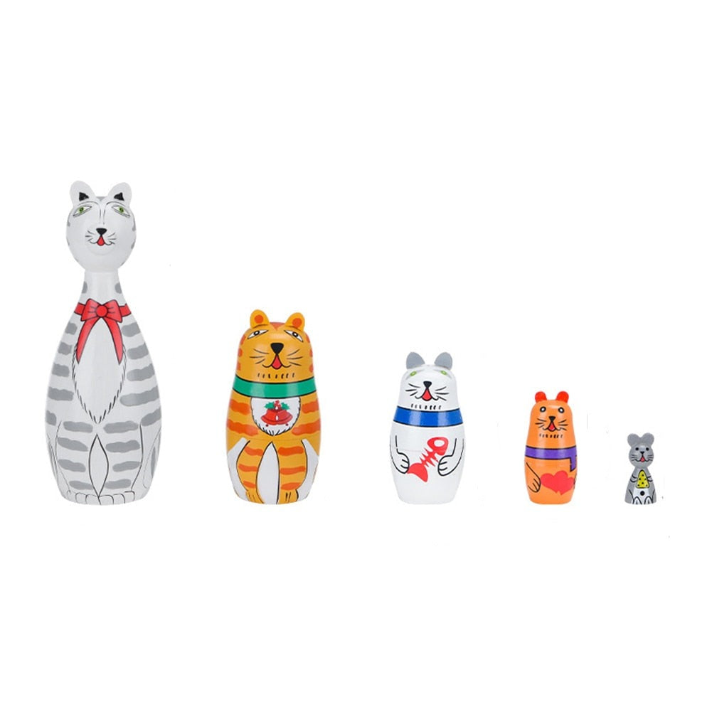 lindo juego de muñecas de anidación de gatos