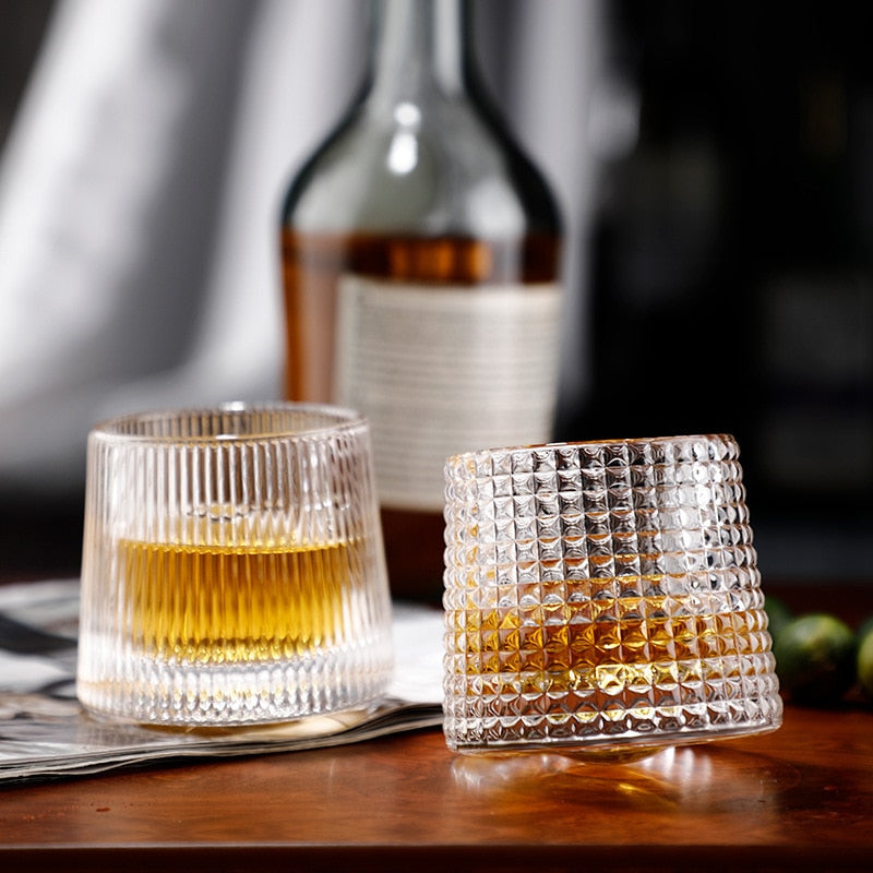 Elegant Rolling Whisky Glass