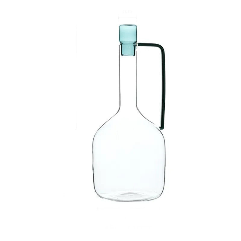 Elegantes y modernas garrafas de agua.