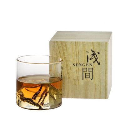 Vaso de whisky de montaña japonés