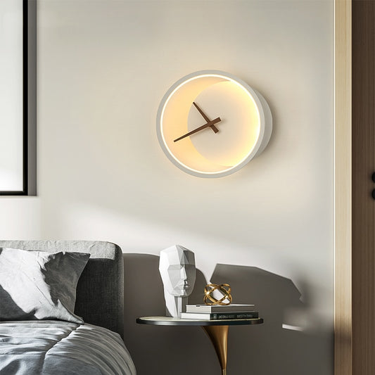 Reloj de pared iluminado minimalista